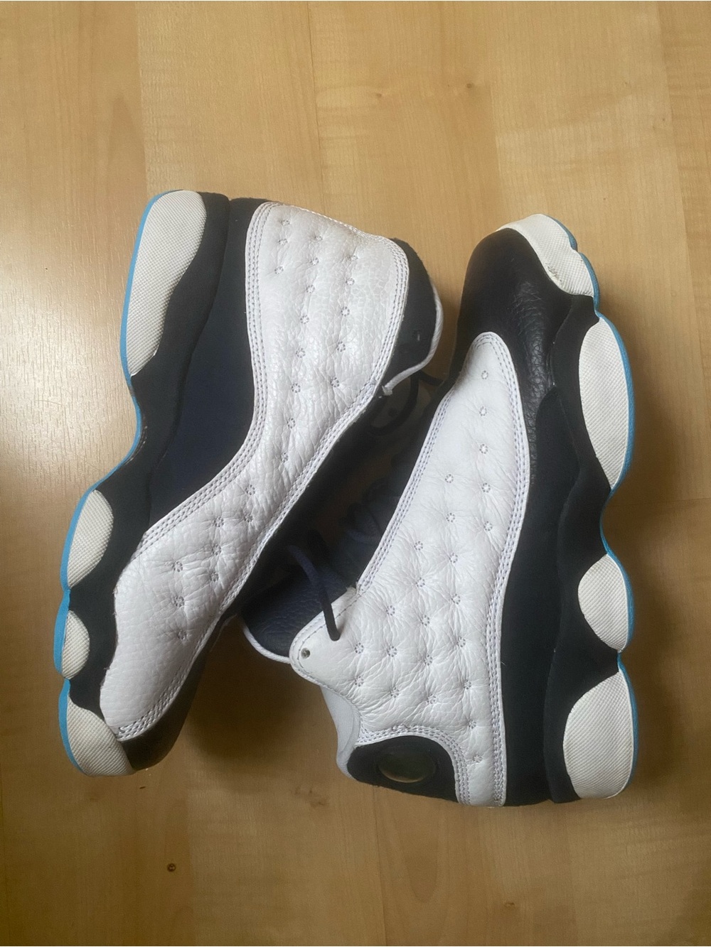 Jordan 13 Retro - Picture 2 of 5